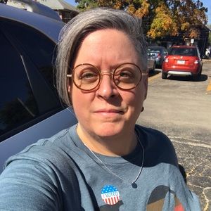 Meet your Posher, Jillian